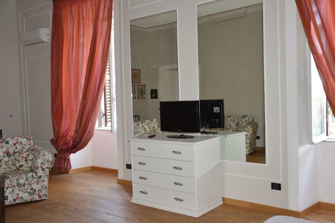 Garibaldi House Apartment ติโวลี ภายนอก รูปภาพ