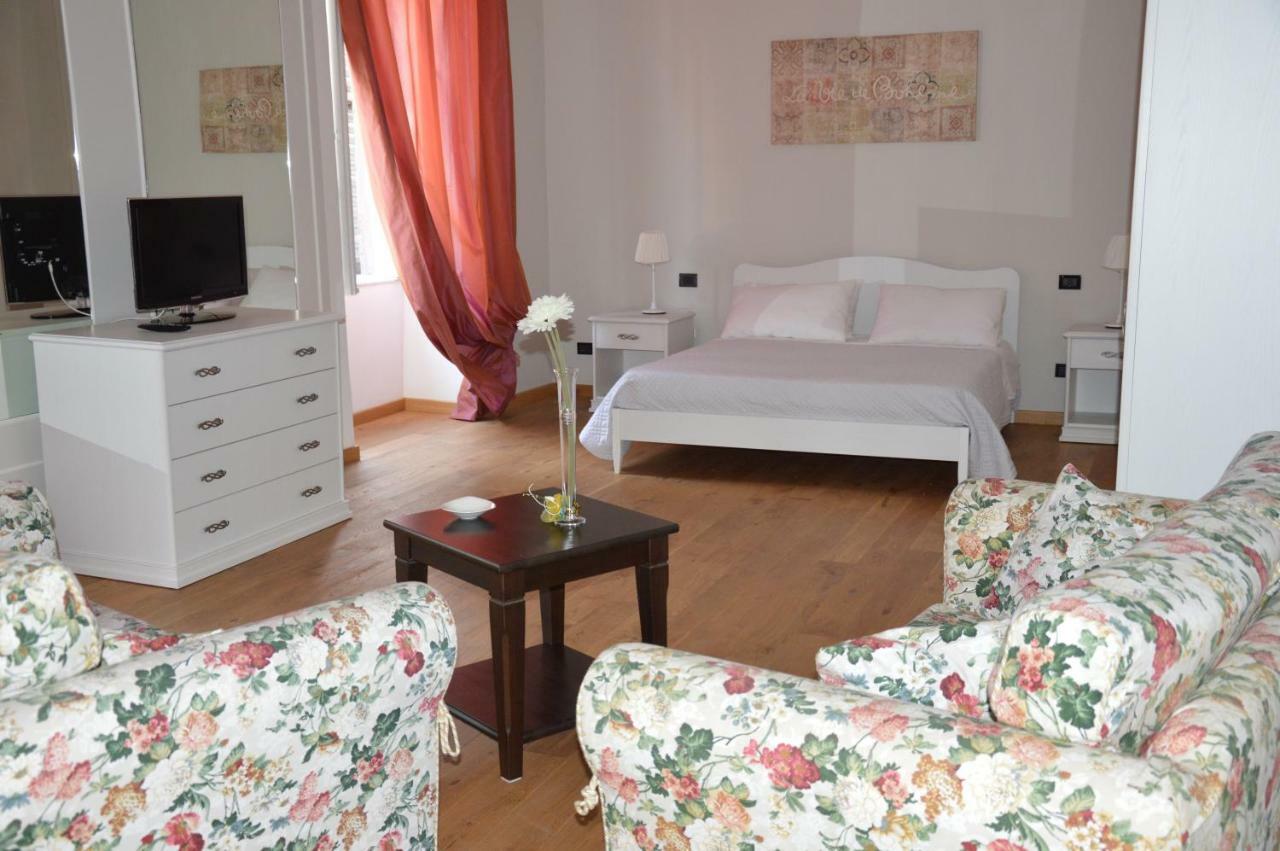 Garibaldi House Apartment ติโวลี ภายนอก รูปภาพ